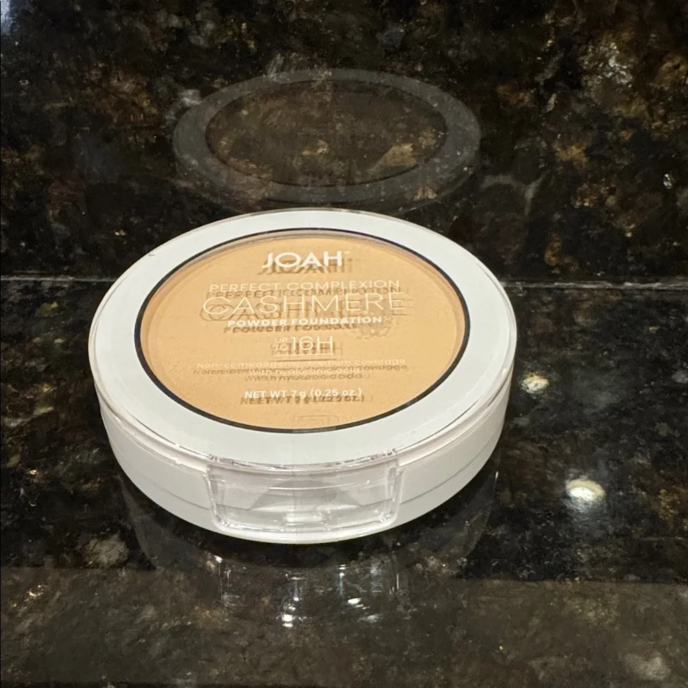 FW010 JOAH Perfect Complexion Cashmere Powder Foundation - Fair‎ Warm